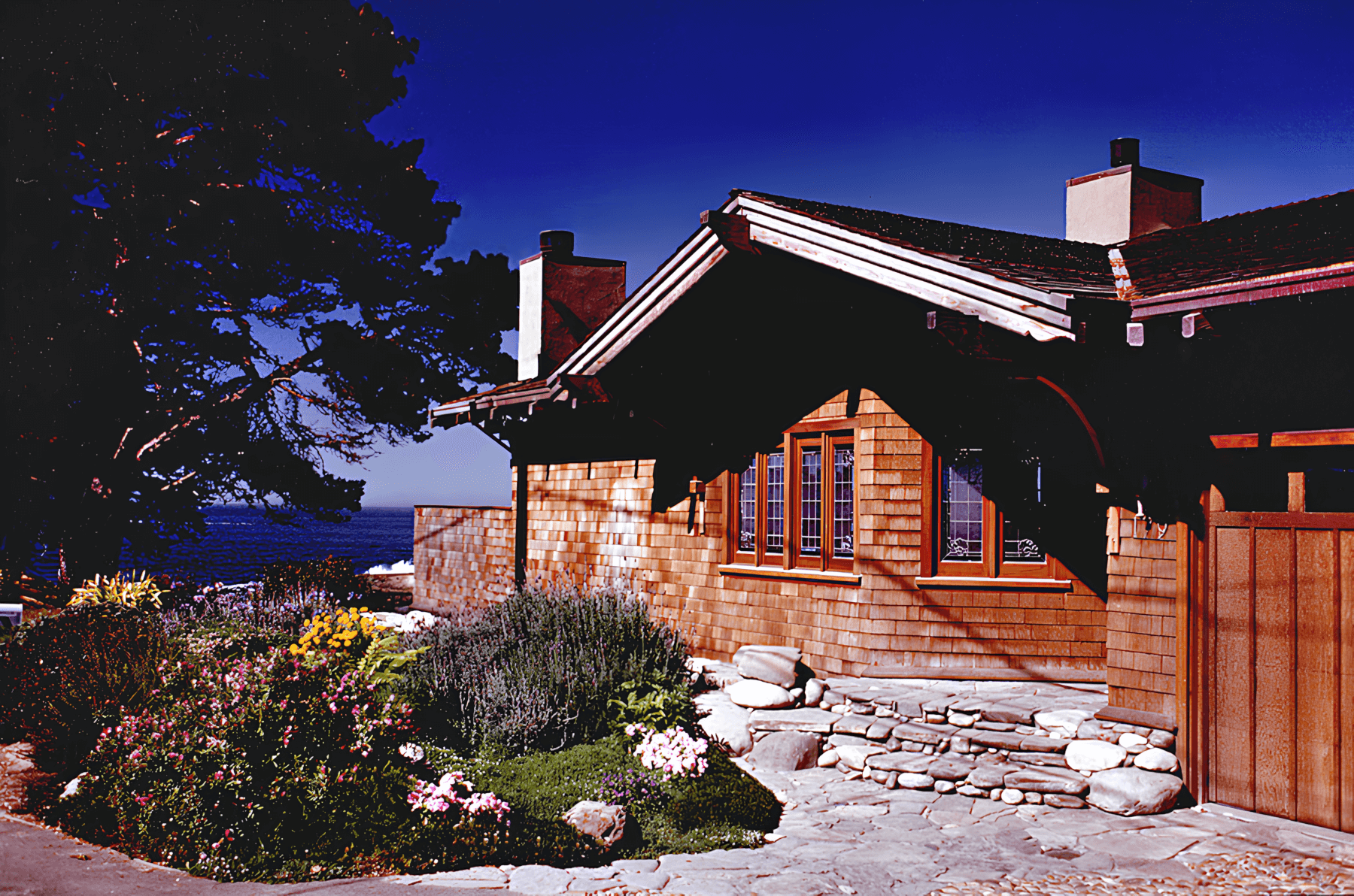 Image of Sunny Cove house located in Santa Cruz, California, designed by architect Jeff Finsand.